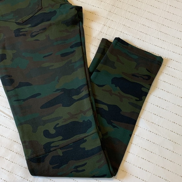 NWT Sanctuary Forest Camo Jegging - Picture 2 of 9